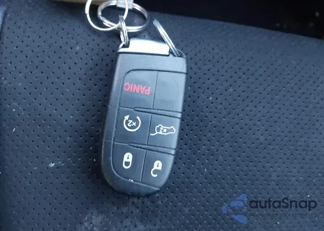 2021 Jeep Grand Cherokee Laredo X 4X4 из США, поврежденный, VIN 1C4RJFAG9MC649755